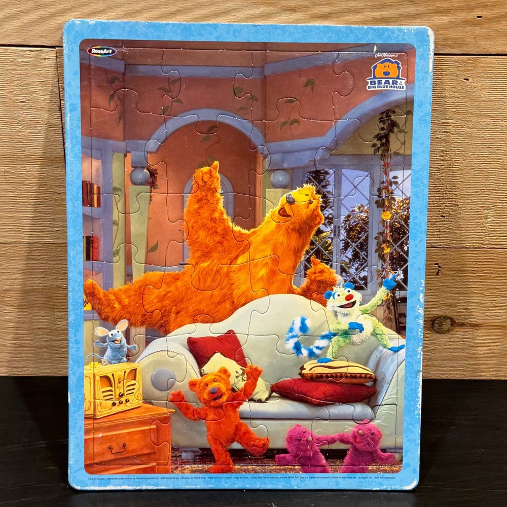 RoseArt Bear in the Big Blue House 25 Piece Frame Tray Puzzle Jim Henson Vintage
